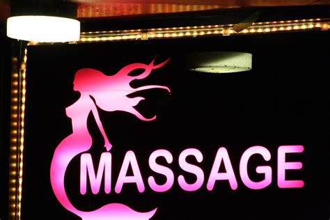 Erotic massage Sexual massage Biarritz